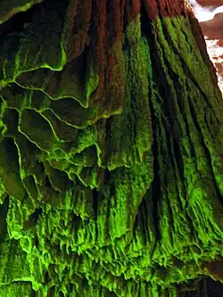Voiles complexes (grotte de Lapinha, Parc d’État du Sumidouro&nbsp;(en), Brésil).