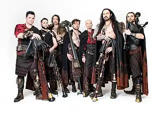 Corvus Corax, Référence médiéval et néo-médieval