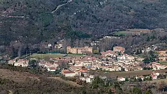 Le village vu de Rennes-le-Château.