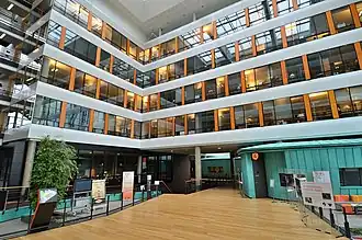 Intérieur de l'Agora.