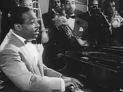Count Basie, premier Afro-Américain à gagner un Grammy Award en 1958.