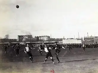 Photo d'une action de jeu d'un match de football