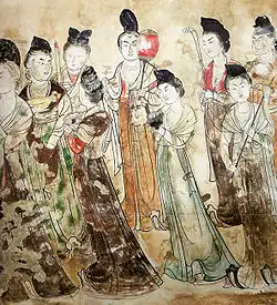 Porteuses d'offrandes. Couloir d'accès à la chambre funéraire de la princesse Yongtai, cortège de dames de la cour. VIIIe&nbsp;siècle Gaozong, cimetière. Qianling, Shaanxi.