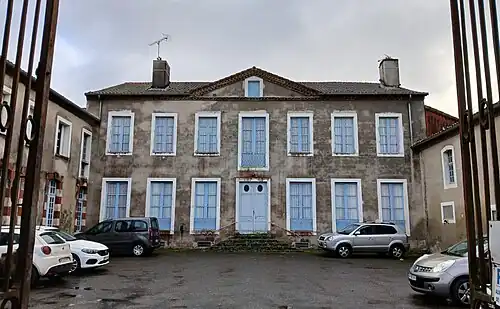 Façade du couvent des Capucins.