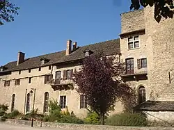 Maisons anciennes vers l'église.