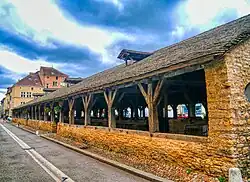 Halle extérieure côté Sud