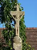 Croix du bourg de Trédrez : partie sommitale.