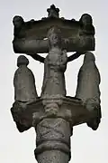 Croix de cimetière (Réguiny) : partie sommitale (autre face).