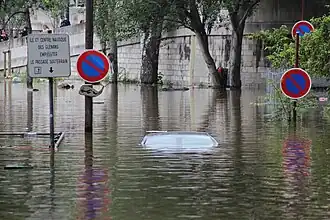Véhicule submergé, le 4 juin.