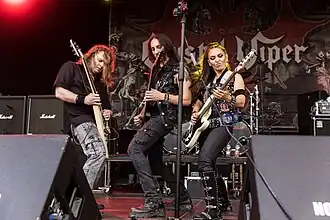 Description de cette image, également commentée ci-après