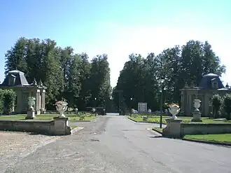 Allée du château.