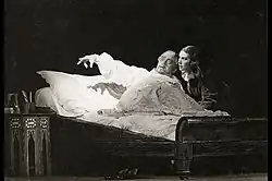 Avec Gyula Csortos dans Le deuil sied à Électre d'Eugene 0'Neill en 1937