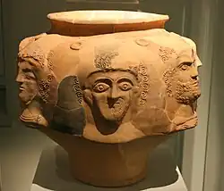 Vase-buste gallo-romain.