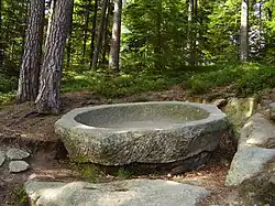 Le cuveau des Fées après les fouilles.