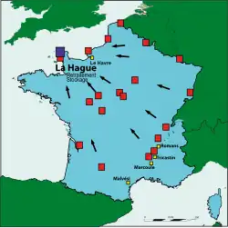 Les assemblages irradiés sont acheminés dans l'usine de retraitement de la Hague pour y être retraités ou entreposés temporairement.