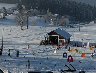 Vue aérienne de la station.