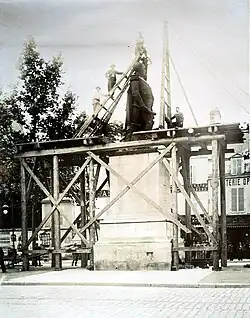 déplacement de la statue du comte Drouet d'Erlon,