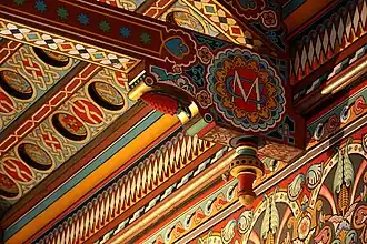 Détail poutre de la chapelle.