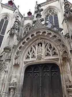 Portail de l'église Saint-Maurice.