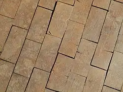 Dallage en bois debout. DASA, Dortmund