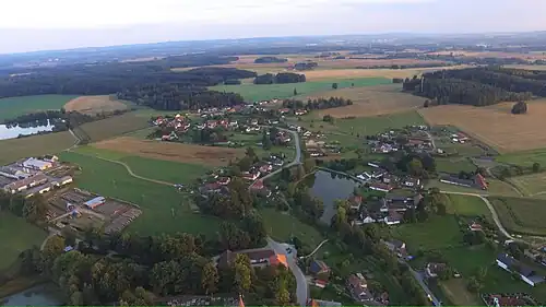 Kostelní Radouň : vue aérienne.