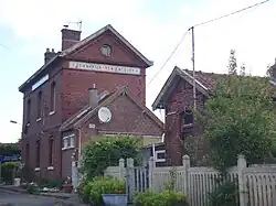 Bâtiment voyageurs devenu une habitation