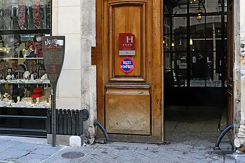 No&nbsp;54 : panneau Histoire de Paris « Jeu de Paume ».