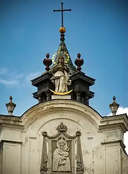 Notre-Dame de Berdytchiv en façade.