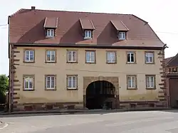 École, actuellement maison, 43 rue Principale (1811).