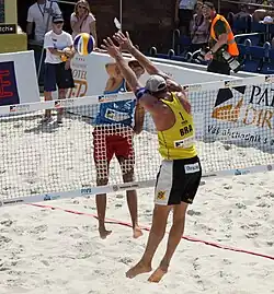 Description de cette image, également commentée ci-après