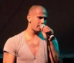 Description de cette image, également commentée ci-après