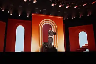 Danny Saucedo interprétant Happy That You Found Me.