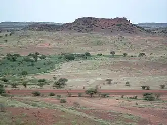 Un inselberg près de Dori, au Burkina Faso