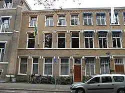 Ambassade à La Haye.
