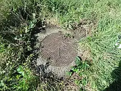 La tête de puits matérialisée en 2011.