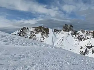 La dent du Lan vue depuis la dent du Loup au sud.