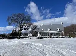 Presbytère de Saint-Charles-des-Grondines, chemin du Roy
