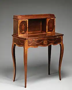 Bonheur du jour, vers 1770–1780, New York, Metropolitan Museum of Art.