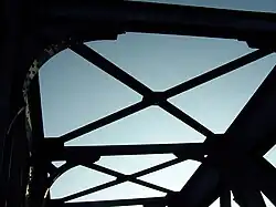 Détail de la partie supérieure haute du pont