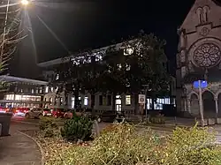 Description de cette image, également commentée ci-après