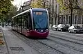 tramway passant devant le groupe scolaire Trémouille