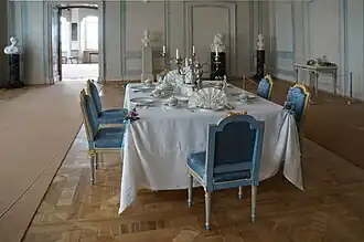 La salle à manger bleue