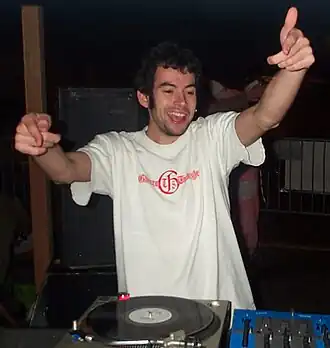 Description de cette image, également commentée ci-après