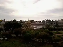 Vue de Tiruvallur et d'un temple.
