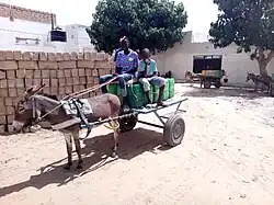 Distribution d'eau à la Cité ouvrière.
