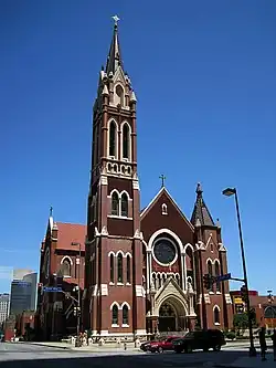 Vue générale de l’édifice.