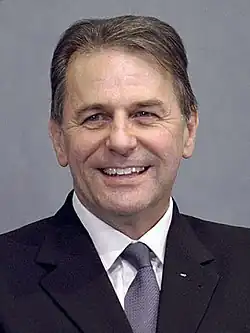 Portrait d'un homme en costume