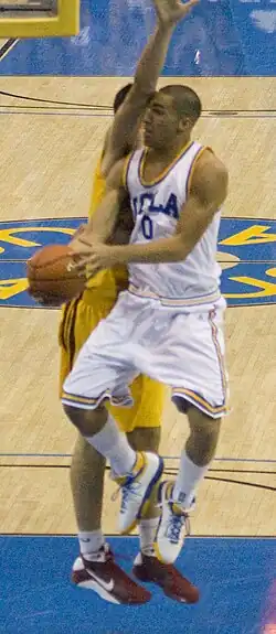 Image illustrative de l’article Drew Gordon