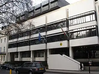 Ambassade à Londres.