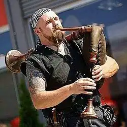 Joueur de Marktsackpfeife (Magnus Drengrson)